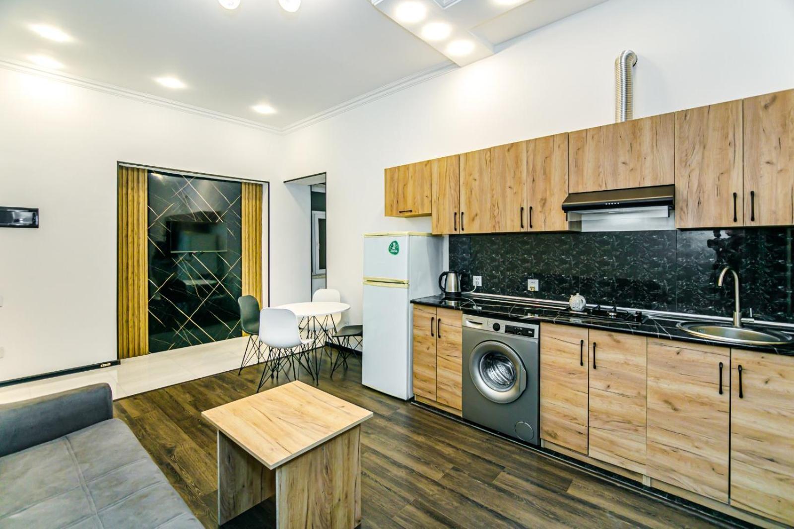 M Estate. 2 Room Home In Targovu Baku Ngoại thất bức ảnh