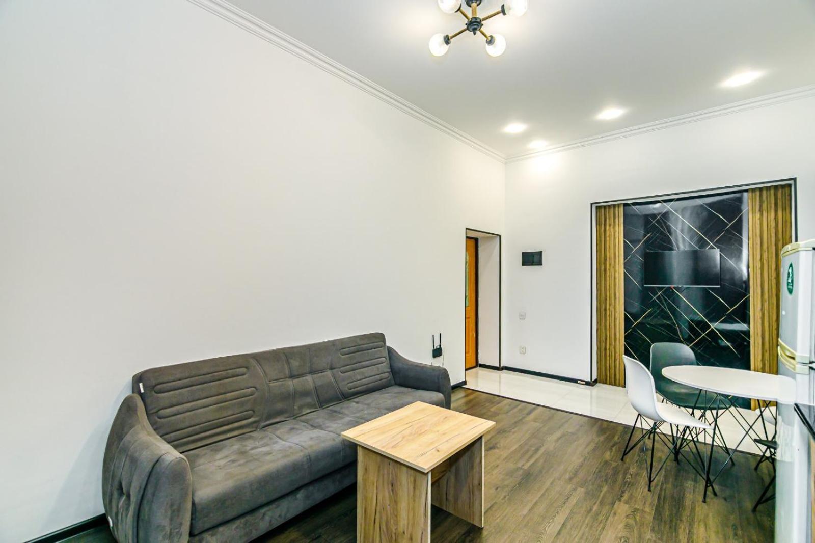 M Estate. 2 Room Home In Targovu Baku Ngoại thất bức ảnh