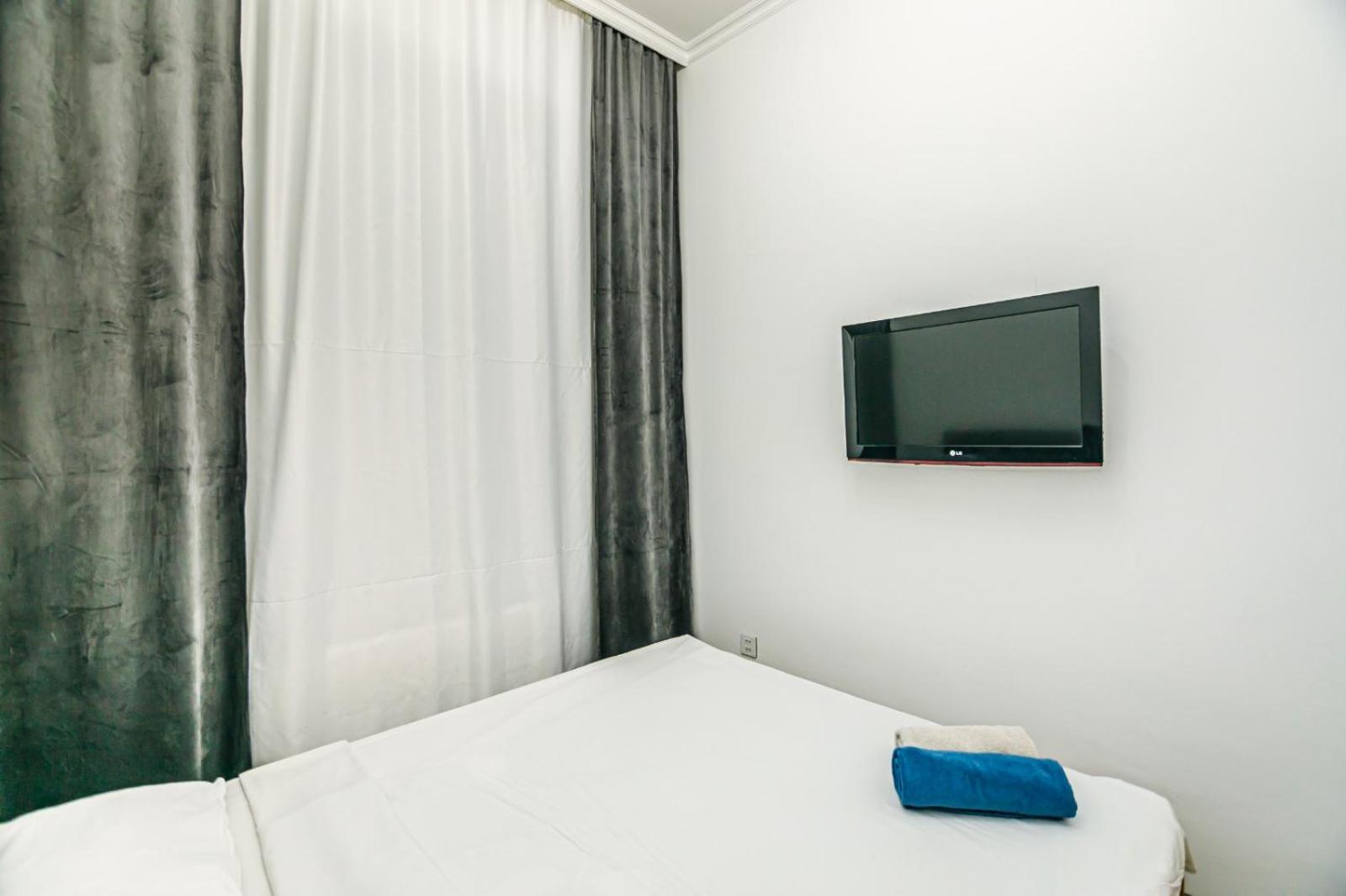 M Estate. 2 Room Home In Targovu Baku Ngoại thất bức ảnh